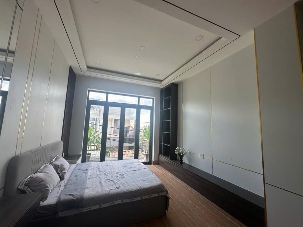Bán Nhà HXH Huỳnh Tấn Phát, Nhà Bè: 83m2, 4PN, Giá 7.5 Tỷ