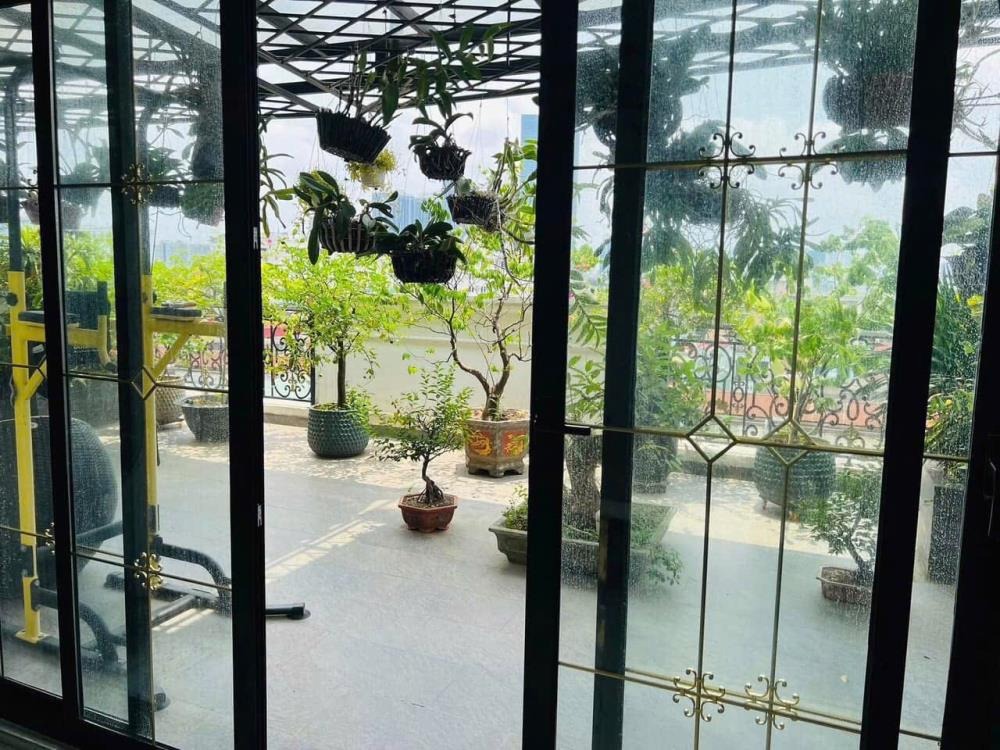 Bán Gấp Tòa Nhà 9 Tầng Mặt Phố, 2 Hầm, Trung Tâm Quận Cầu Giấy
