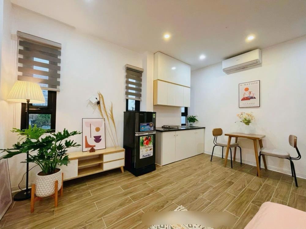 Bán Gấp Tòa Nhà 9 Tầng Mặt Phố, 2 Hầm, Trung Tâm Quận Cầu Giấy