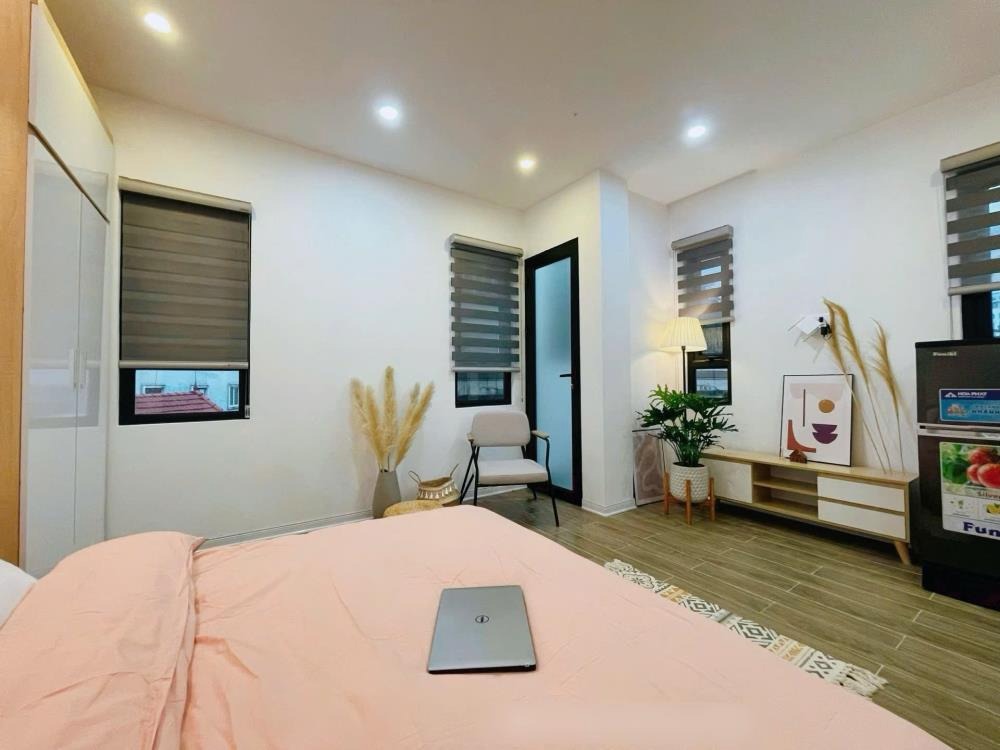 Bán Gấp Tòa Nhà 9 Tầng Mặt Phố, 2 Hầm, Trung Tâm Quận Cầu Giấy