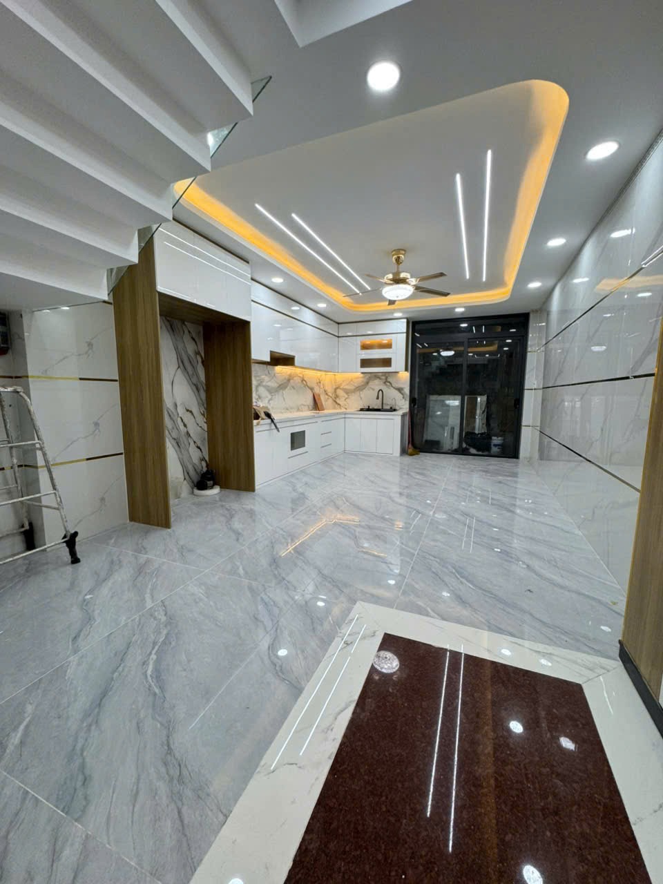 Nhà đẹp Bình Thạnh: 64m2, 3 Lầu, 5PN, Giá 6.5 tỷ - Vị Trí Đắc Địa