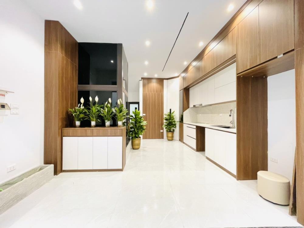 Siêu phẩm Đống Đa: Ngõ ô tô, Kinh doanh đắt, Full nội thất, 5 tầng thang máy