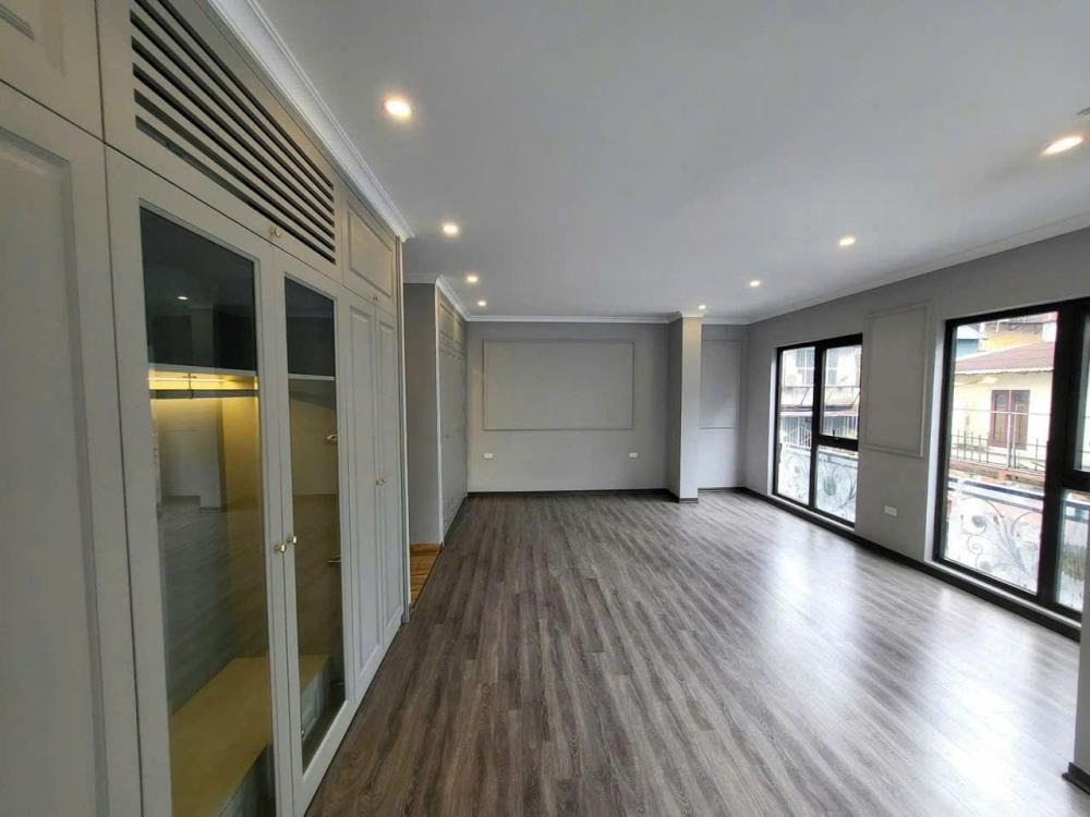 Bán Tòa Nhà 9 Tầng Mặt Phố Góc, Nguyễn Trãi - Vị Trí Đắc Địa, Kinh Doanh Đỉnh Cao