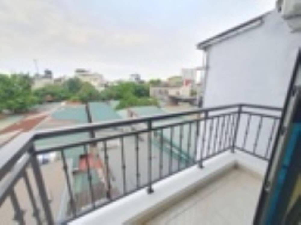 Bán nhà đẹp Hoàng Mai - Ngõ nông, gần phố, sổ phân lô