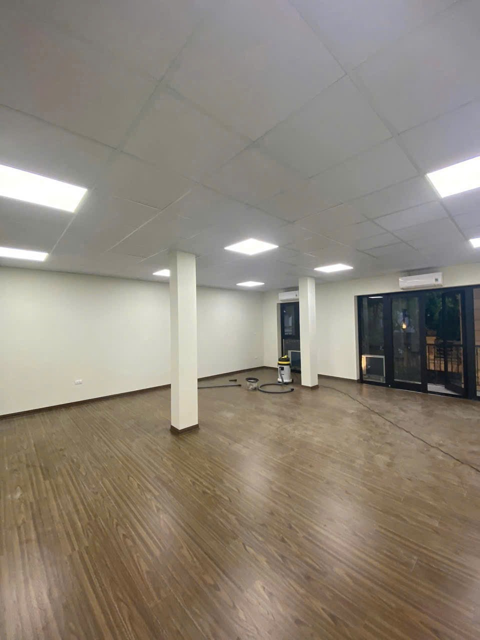 Toà Văn Phòng Phân Lô VIP: Kinh Doanh, Cho Thuê - 8 Tầng, Ô Tô Vào Cửa
