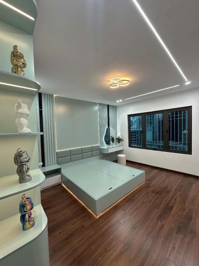 Bán Nhà Bùi Xương Trạch Thanh Xuân - 36m2 x 5 Tầng, Mặt Tiền Rộng