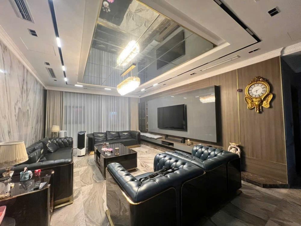 Bán tòa nhà 9 tầng mặt tiền Hoàng Cầu, View Hồ, Kinh Doanh, Giá Tốt