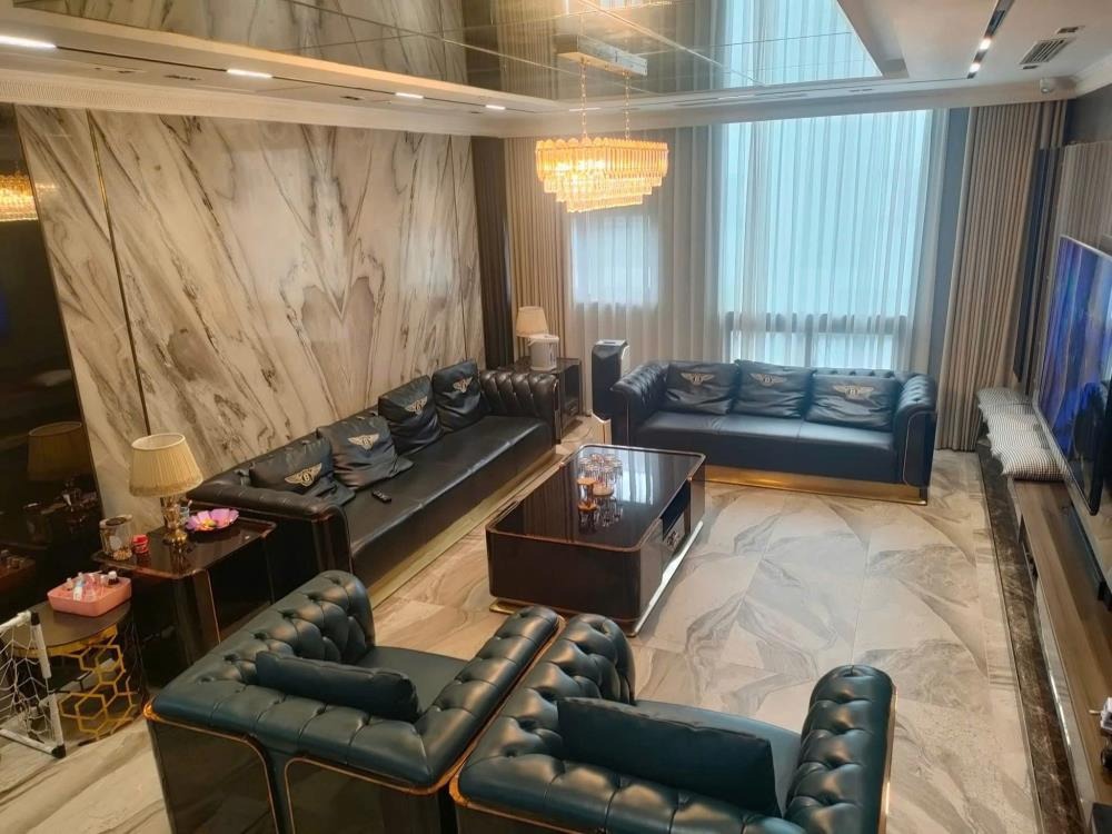 Bán tòa nhà 9 tầng mặt tiền Hoàng Cầu, View Hồ, Kinh Doanh, Giá Tốt