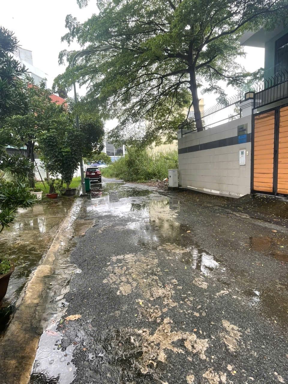 Biệt Thự Phạm Hùng: Thiết Kế Hiện Đại, Vị Trí Đắc Địa - Giá 35 Tỷ