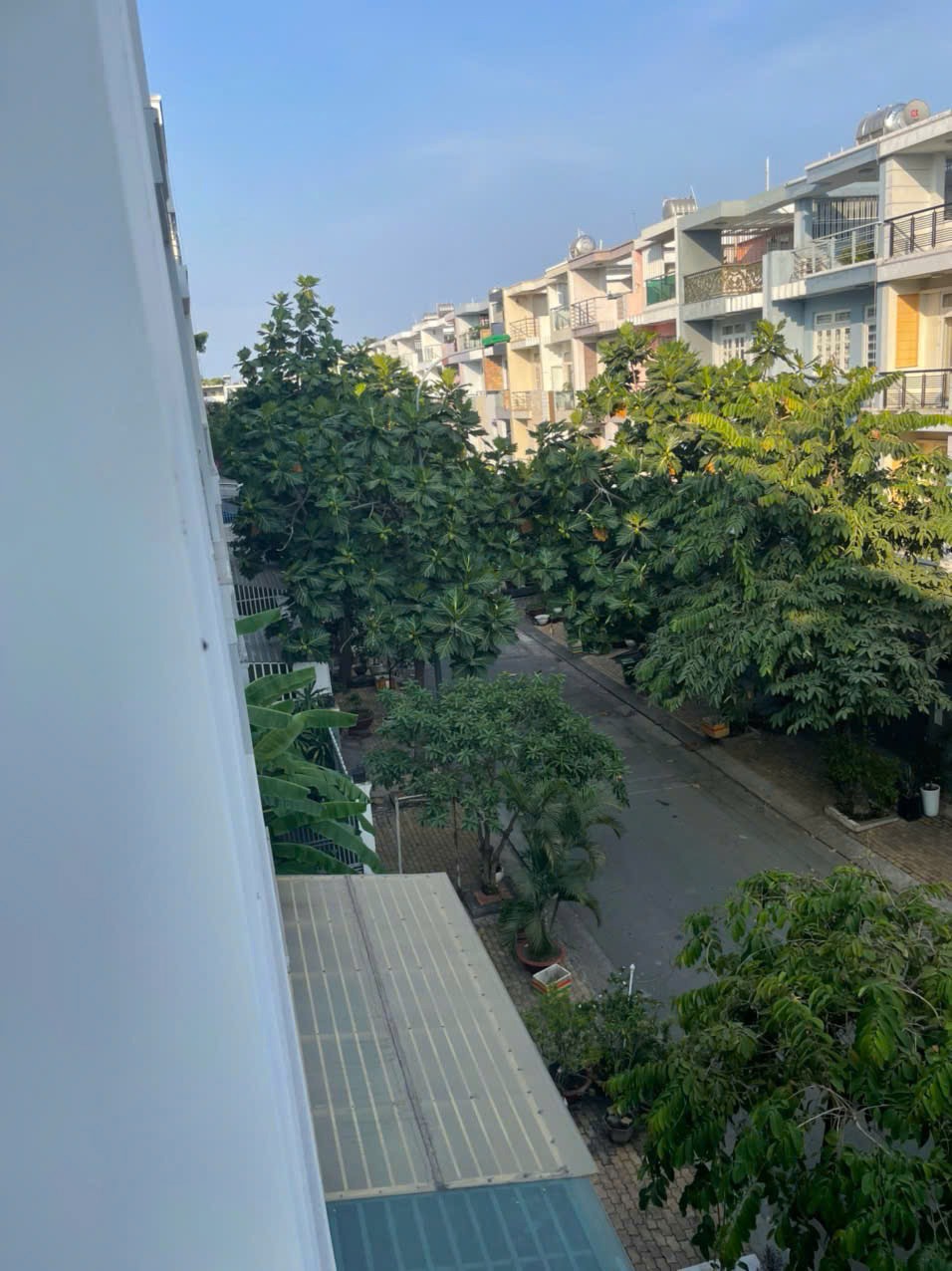 Cho thuê nhà nguyên căn Intresco - Phạm Hùng - 17tr/tháng