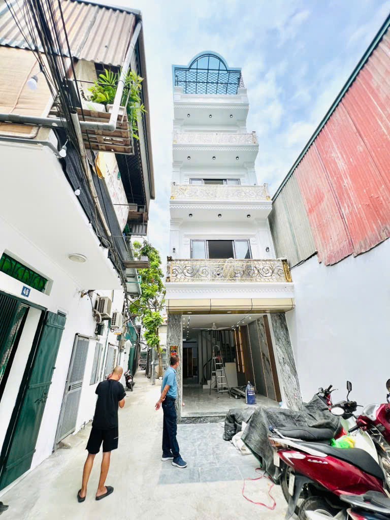 Bán nhà 5 tầng thang máy, 60m2, 10m ô tô, full nội thất - Giá 14.x tỷ