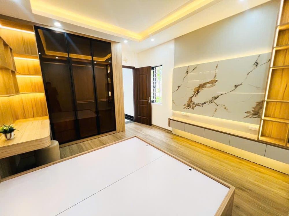 Bán nhà phố Bạch Mai - Dòng tiền 700tr/năm - 12 phòng khép kín - Giá tốt