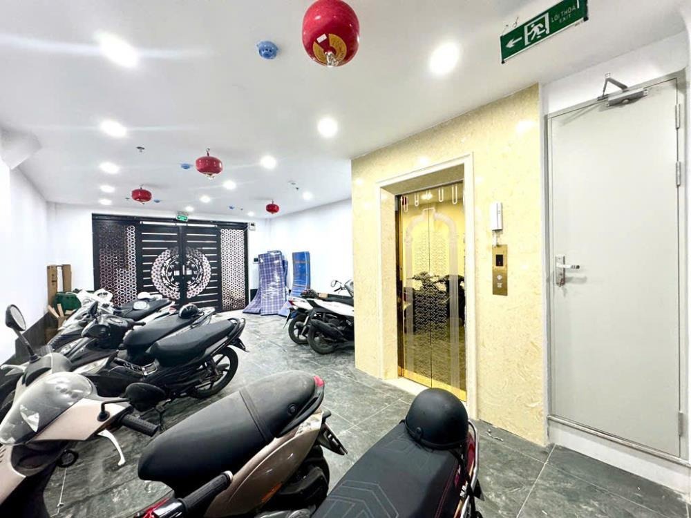 Bán nhà phố Bạch Mai - Dòng tiền 700tr/năm - 12 phòng khép kín - Giá tốt