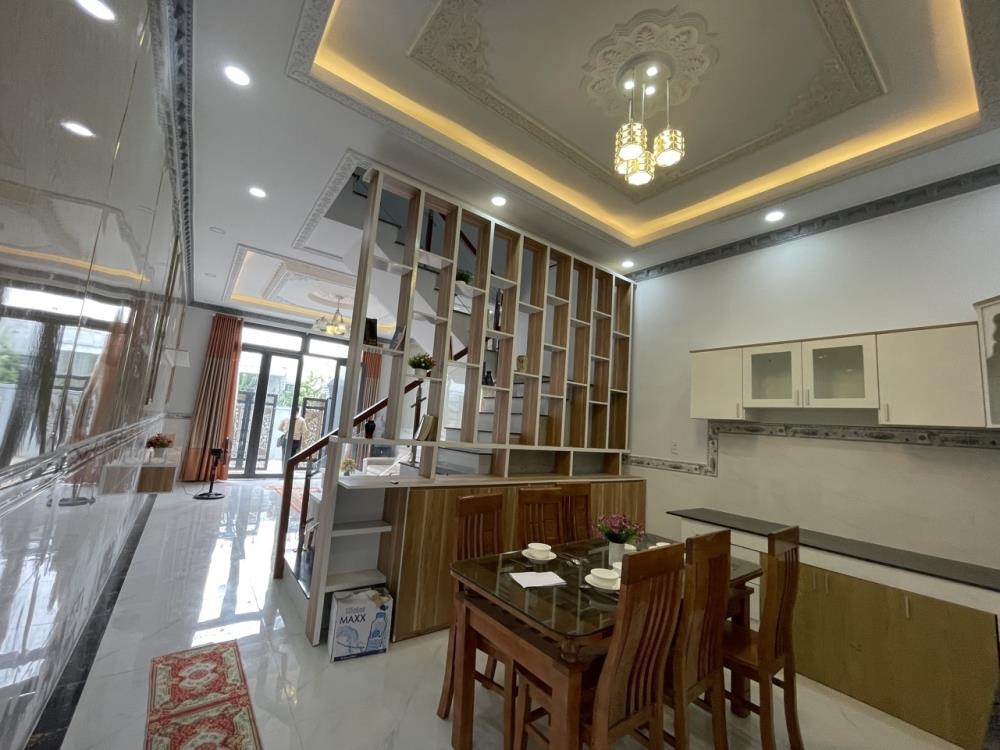 Nhà Đẹp Bình Chánh: 800 triệu - 100m2 - SHR - Hương Lộ 11