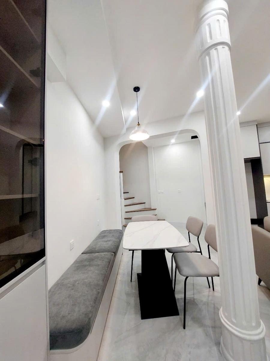 Bán nhà mặt phố Mỹ Đình - 35m² - Giá 8 tỷ + - Pháp lý chuẩn