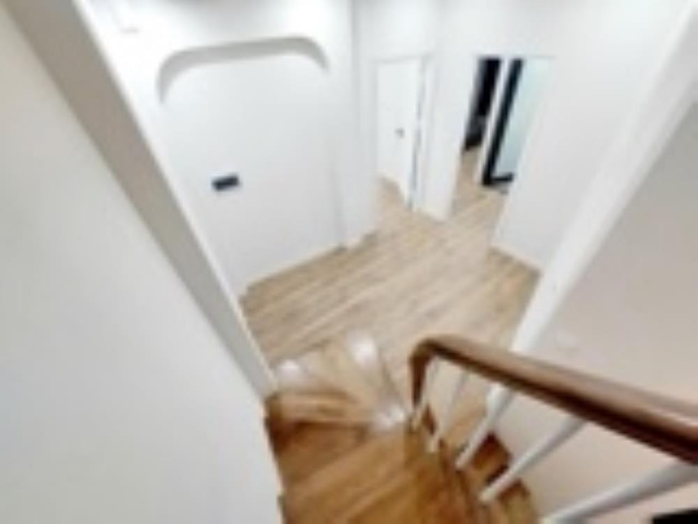 Bán nhà mặt phố Mỹ Đình - 35m² - Giá 8 tỷ + - Pháp lý chuẩn
