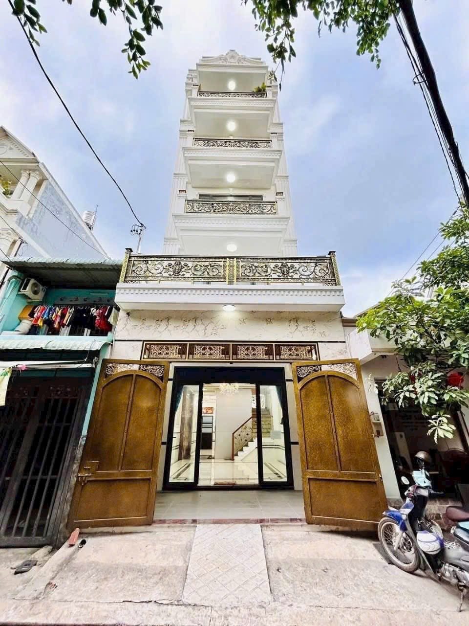 Nhà phố mặt tiền kinh doanh Quận 12 - 5 Tầng, Có Thang Máy
