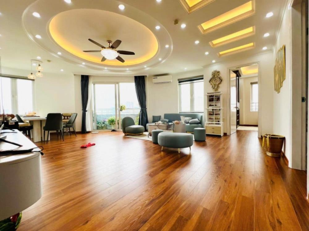 Bán Căn Hộ Chung Cư Hacico Nguyễn Chí Thanh - View Hồ, 3 Mặt Thoáng
