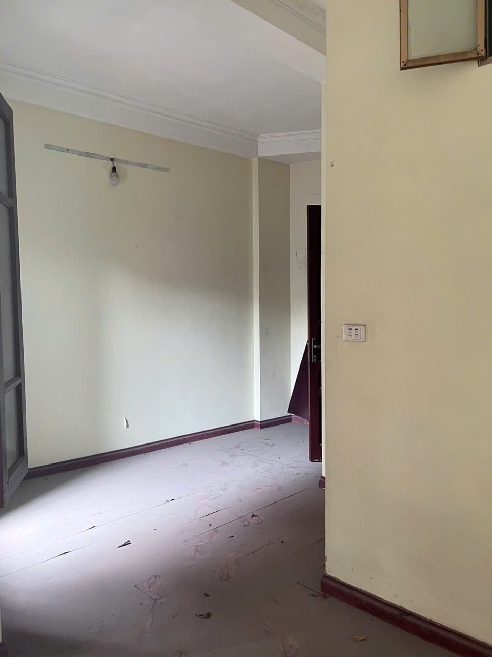 Bán nhà mặt phố Nguyễn Khoái - 12 tỷ - 83m2 - Vị trí đẹp, tiện ích đầy đủ