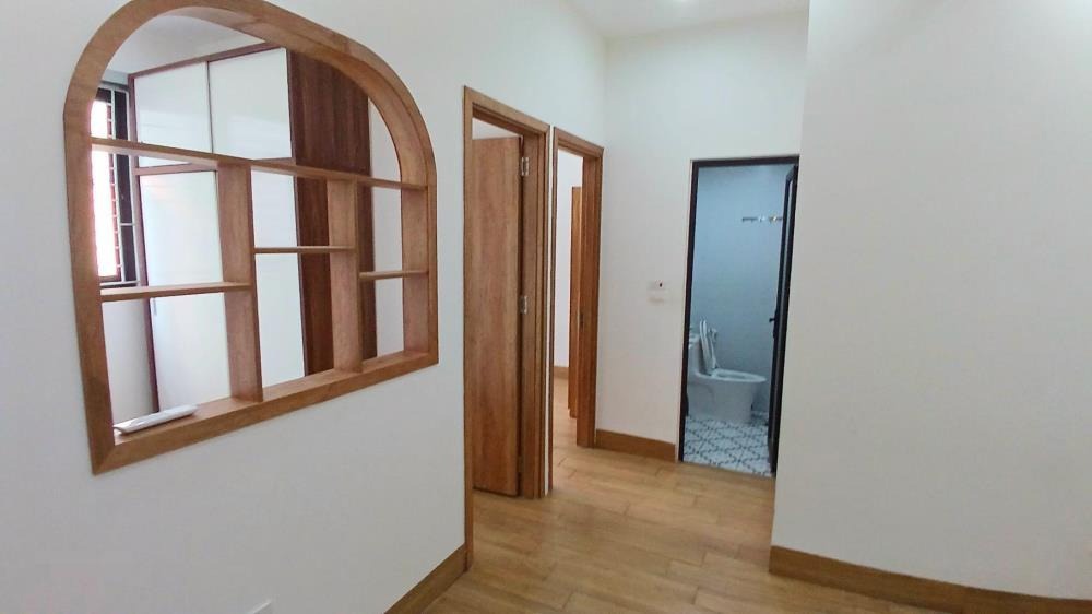 Bán Nhà Đức Thắng 50m², 4 Tầng, Ô Tô Đỗ Cửa - Giá Tốt
