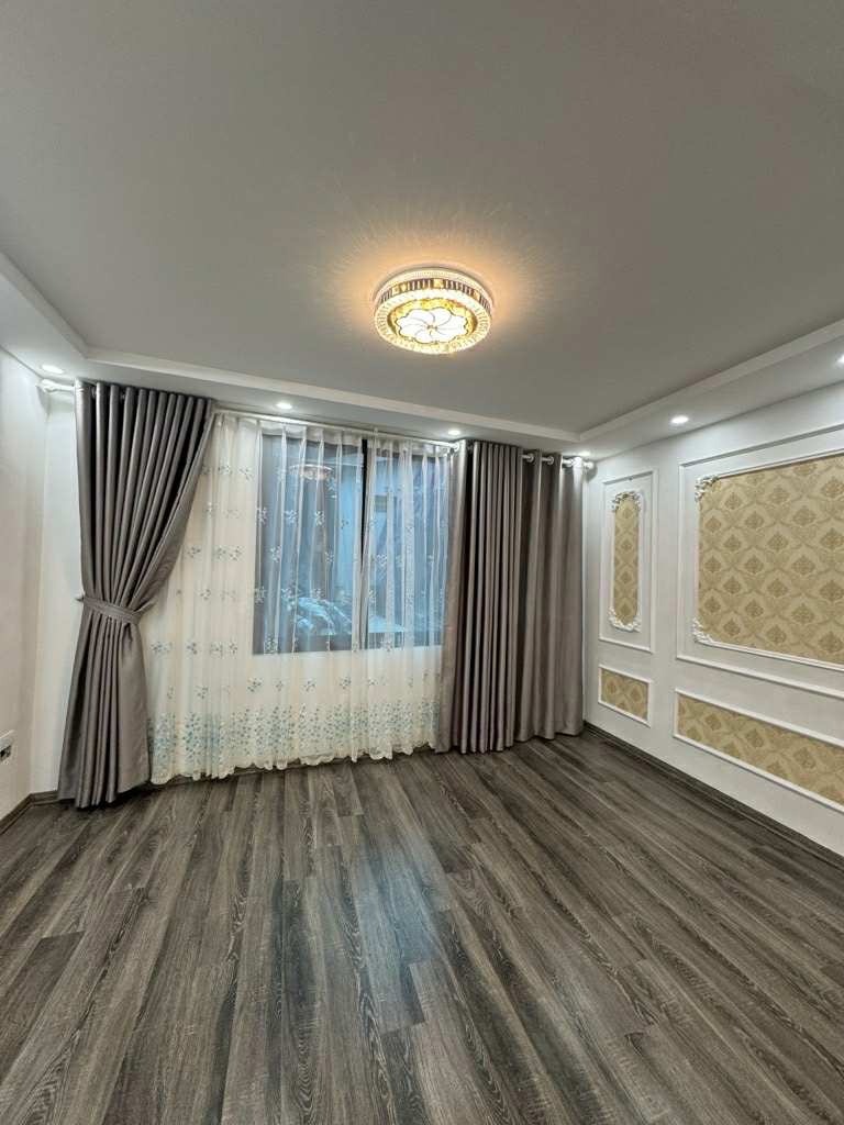 Bán nhà riêng 4 tầng, ngõ Chợ Khâm Thiên - Vị trí đẹp, tiện ích đầy đủ