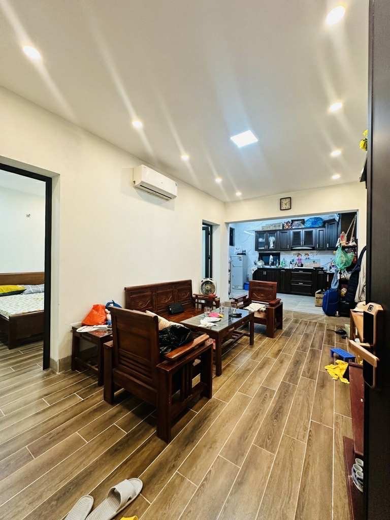 Bán Nhà Tập Thể Mặt Phố Hồ Đắc Di - Giá Tốt, Vị Trí Đẹp