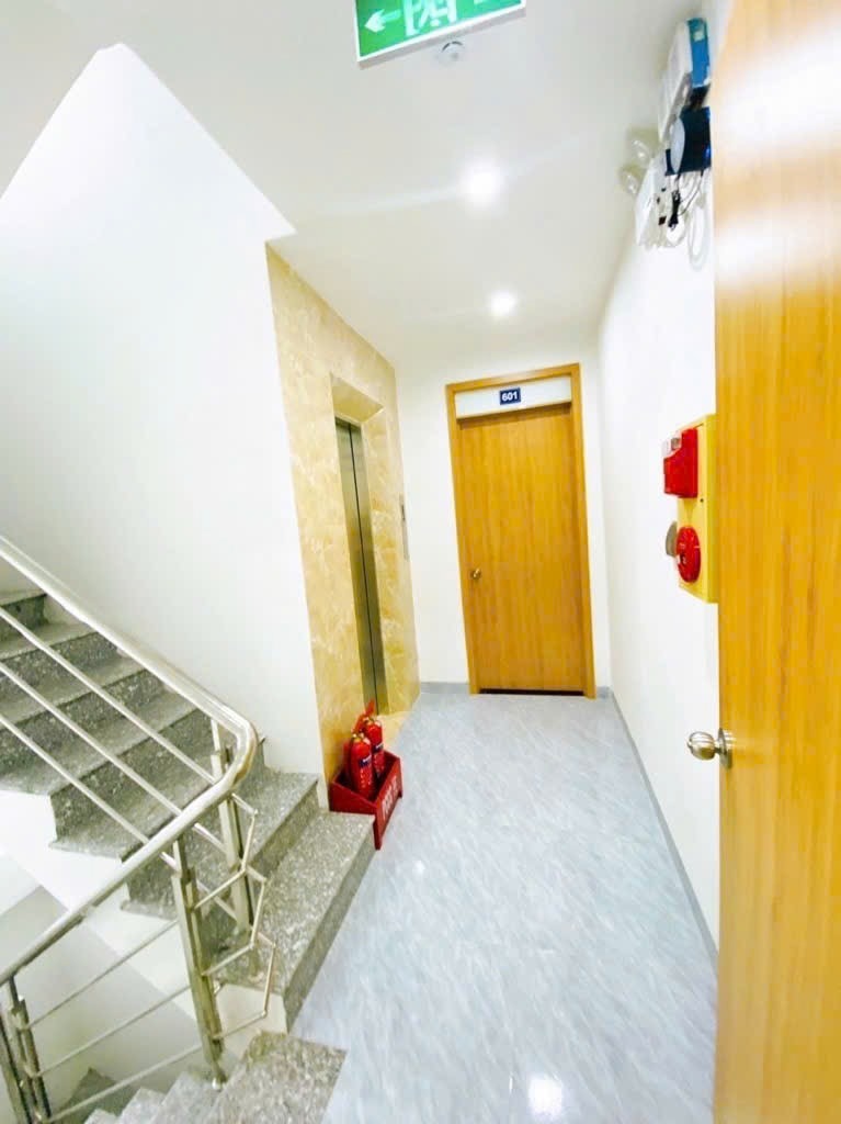 Tòa CCMN Nguyễn Văn Huyên 8 Tầng: Vị Trí Đắc Địa, Kinh Doanh Sinh Lời Cao Cầu Giấy