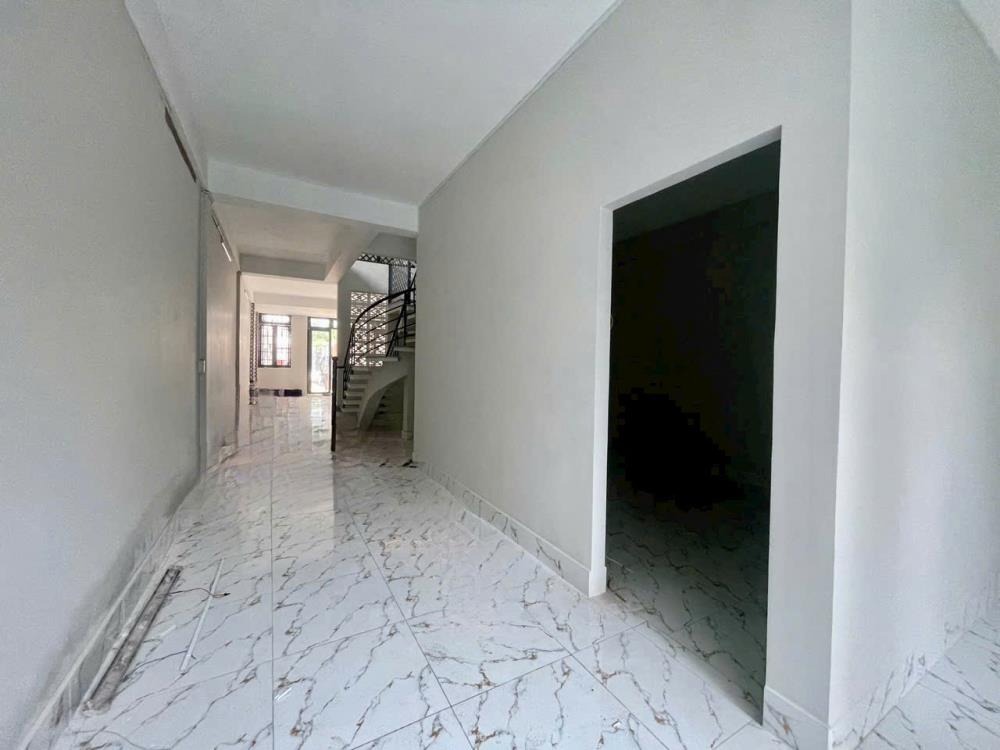 Nhà Mặt Tiền Củ Chi - 329m2, 7 Phòng Ngủ, Giá 5.5 Tỷ
