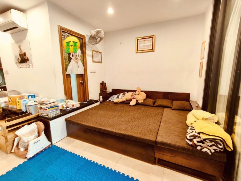 Cc mặt đường cầu giấy - 5.25 tỷ - Nhà đẹp, View Thoáng, Ở Ngay