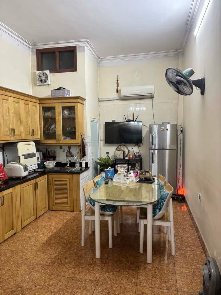 Bán nhà Tây Hồ - 42m² - 4 tầng - Ô tô đỗ cửa - 12.6 tỷ