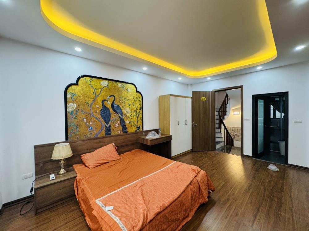 Bán nhà phố Lương Khánh Thiện, lô góc 3 mặt thoáng, ngõ thông, full nội thất