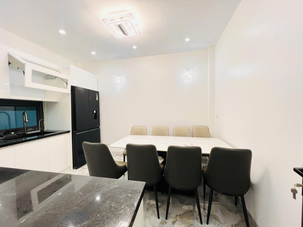 Bán nhà Times City - 5 Tầng, Thang Máy, Full Nội Thất - Giá Tốt