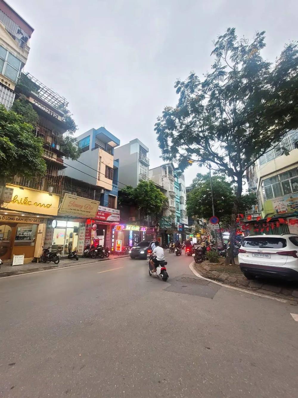 Bán Nhà Mặt Phố Hà Đông - 36m2, Giá Tốt - Kinh Doanh Sầm Uất