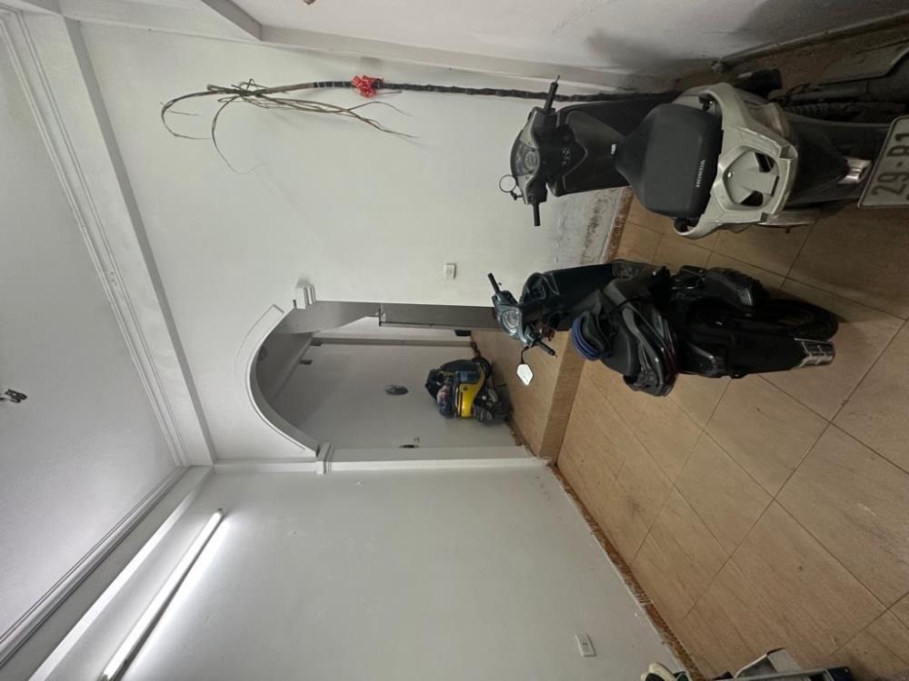 Bán nhà Đội Cấn, Ba Đình: 50m2, 4 Tầng, 6.2 Tỷ - Vị Trí Đẹp, Tiện Ích Vượt Trội