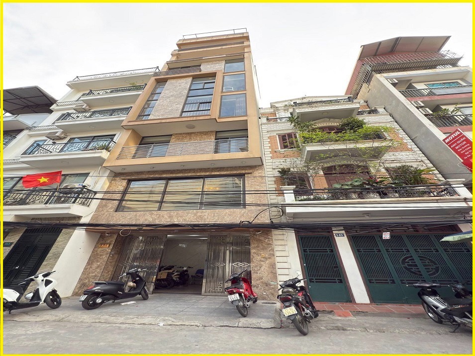 Bán Nhà Mặt Phố Quận Đống Đa - 9 Tầng, Kinh Doanh, Oto Tránh