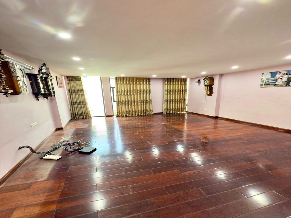 Bán Nhà Mặt Phố Quận Đống Đa - 9 Tầng, Kinh Doanh, Oto Tránh
