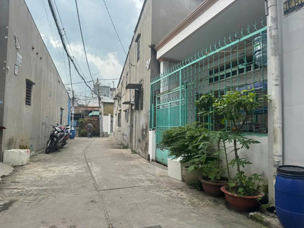 Nhà Sổ Hồng Riêng Quận 12 - Giá 3.28 Tỷ - Gần Bệnh Viện