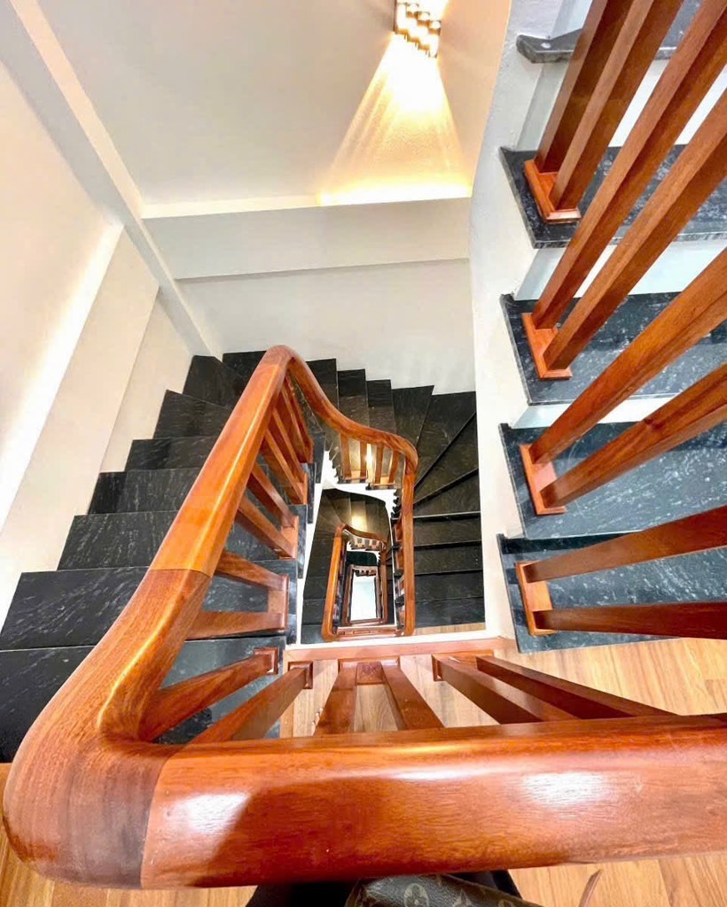 Bán nhà Hà Đông: 5 Tầng, Full Nội Thất, 35m² - 4.39 Tỷ