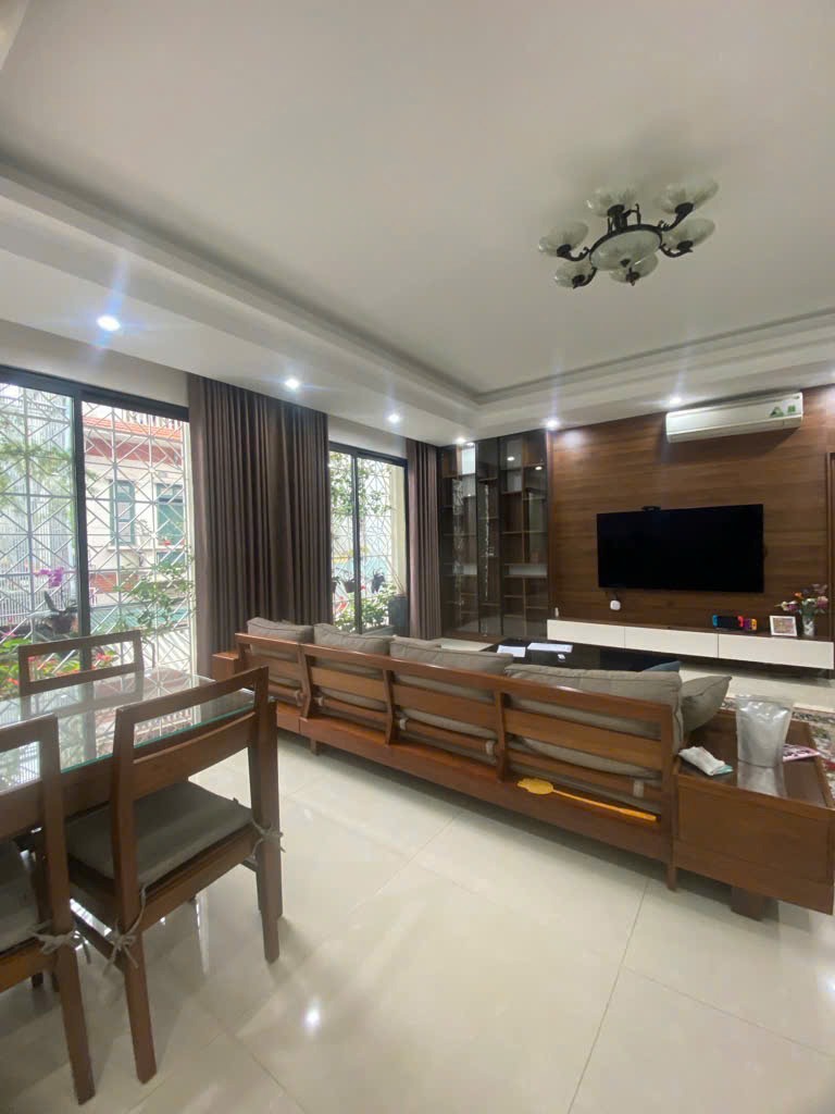 Ngọc Hà Ba Đình: Biệt Thự Mini, Thang Máy, 55m2 - 18.5 Tỷ