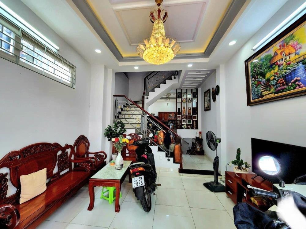 Hot bán nhà đẹp 4 tầng, xe hơi, Trần Quang Diệu, 50m2, 9.2 tỷ