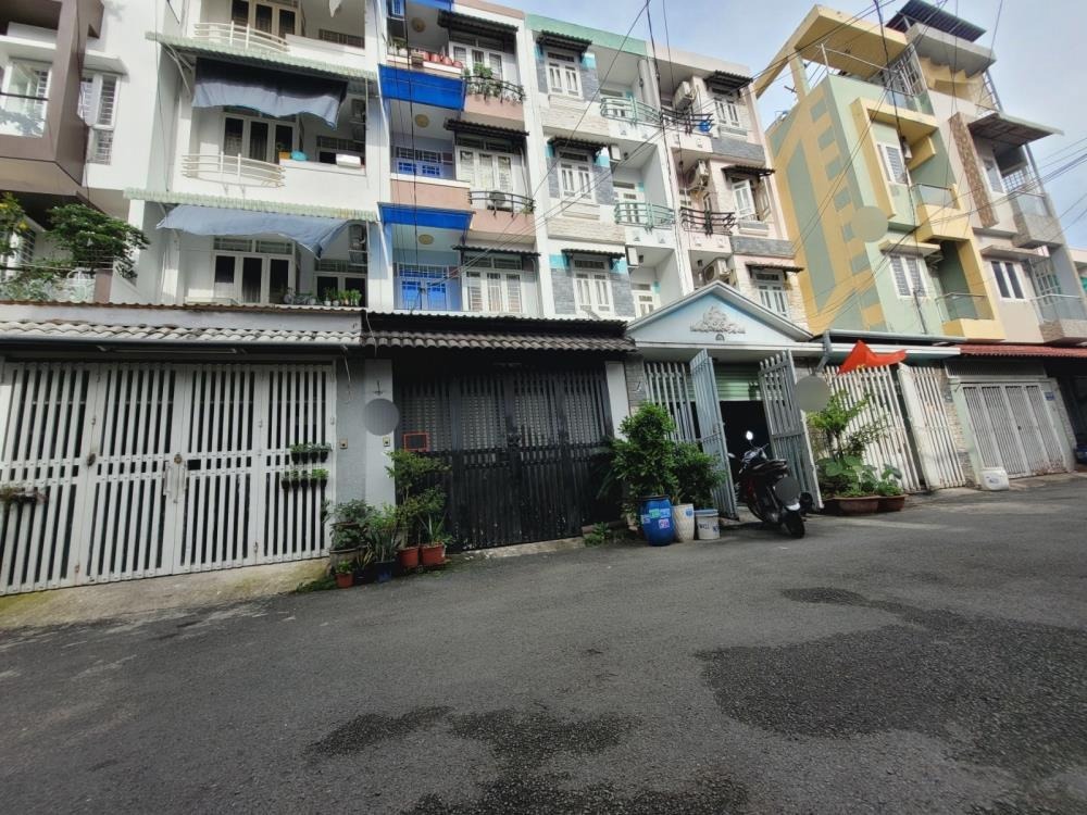Bán Nhà 4 Tầng, Hoàng Diệu 2, Thủ Đức - 72m2, Giá 8.3 Tỷ