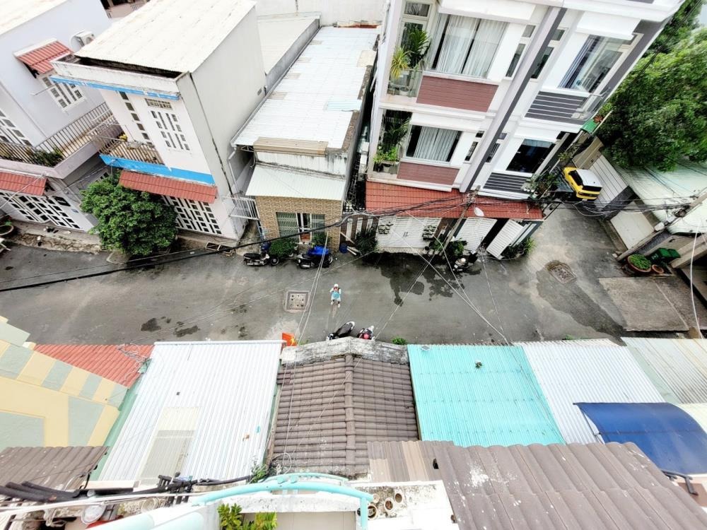 Bán Nhà 4 Tầng, Hoàng Diệu 2, Thủ Đức - 72m2, Giá 8.3 Tỷ