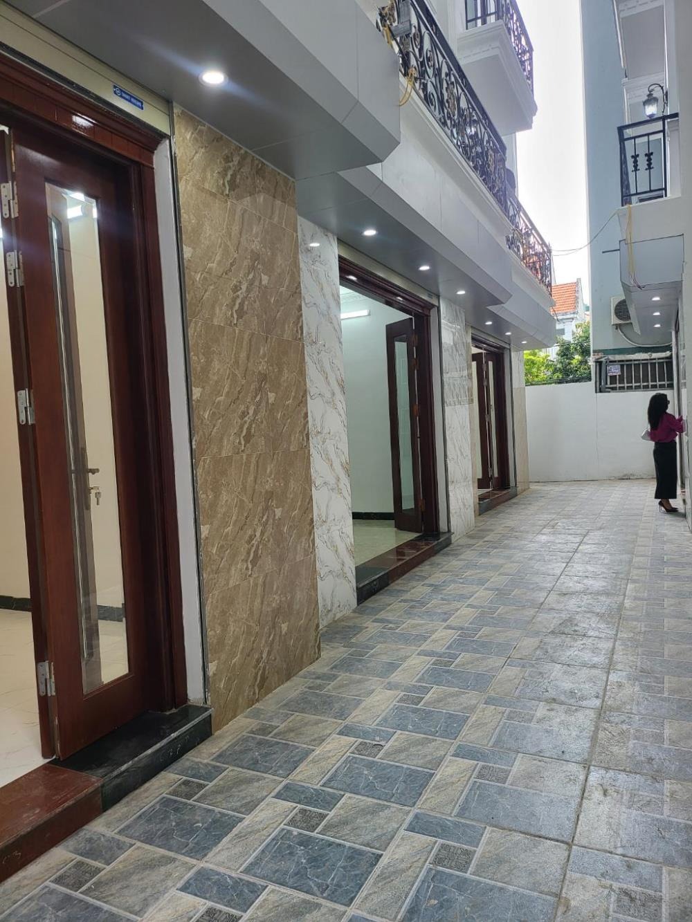 Bán nhà 5 tầng, full tiện ích - Vị trí đẹp, an ninh tốt