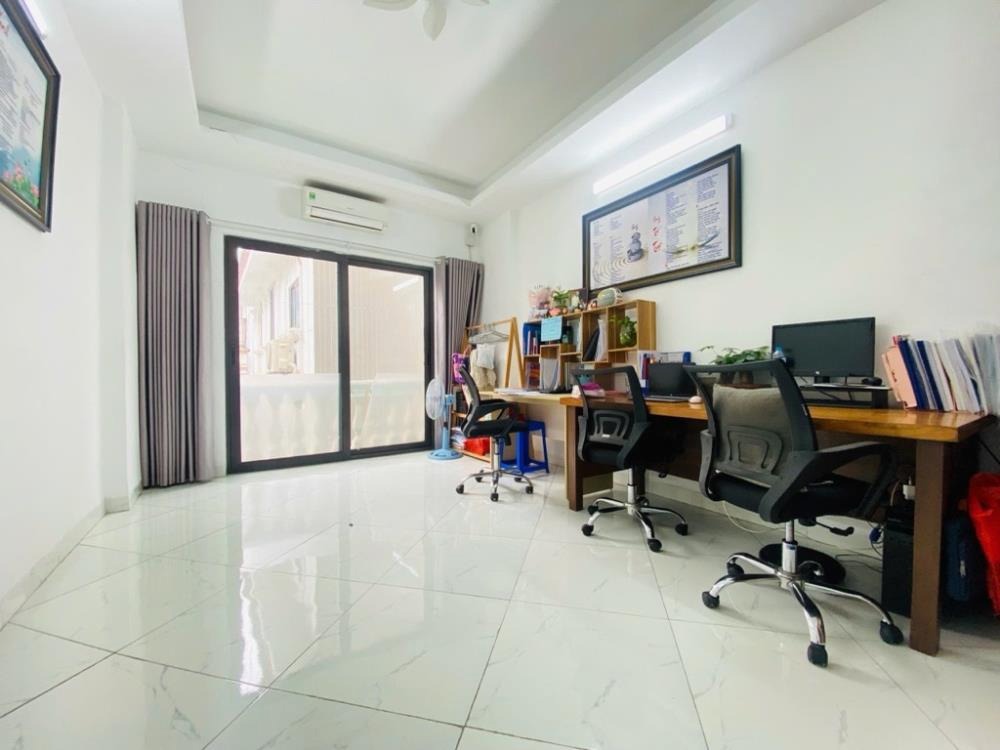 Bán nhà đẹp Vũ Trọng Phụng - Phân lô 6 tầng, Giá 7.6 tỷ
