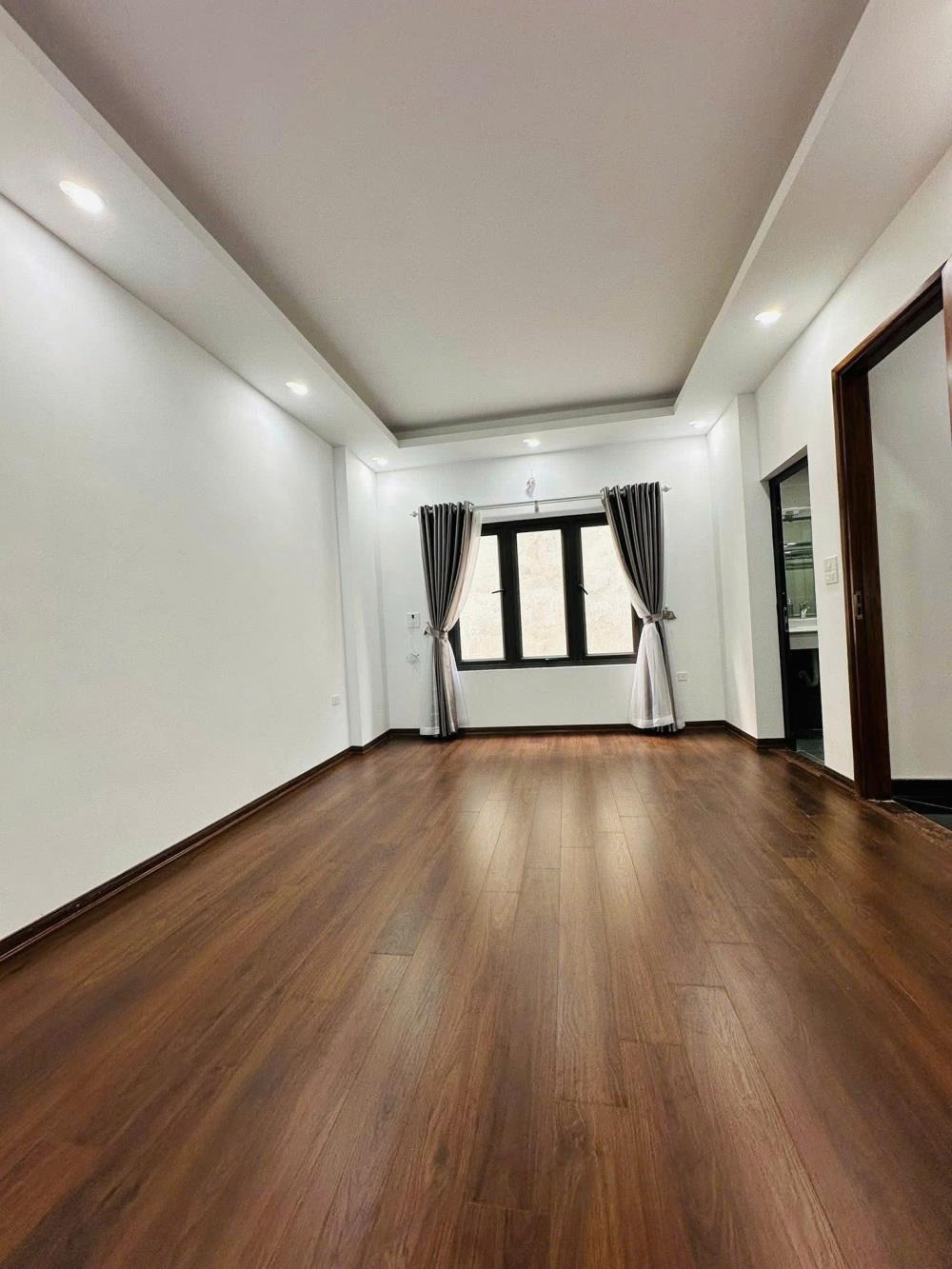 Nhà Mới Xây 100% - Vị Trí Đắc Địa - Kinh Doanh/Ở - Giá Tốt
