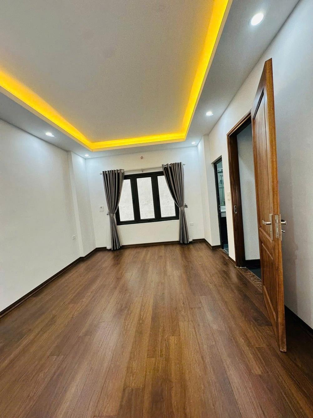 Nhà Mới Xây 100% - Vị Trí Đắc Địa - Kinh Doanh/Ở - Giá Tốt