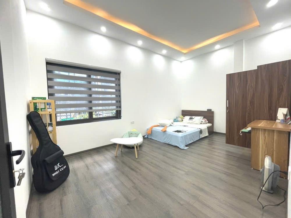 Bán nhà riêng 9.2 tỷ - 4PN, 5WC, 4 tầng - Văn Miếu, Đống Đa, Hà Nội