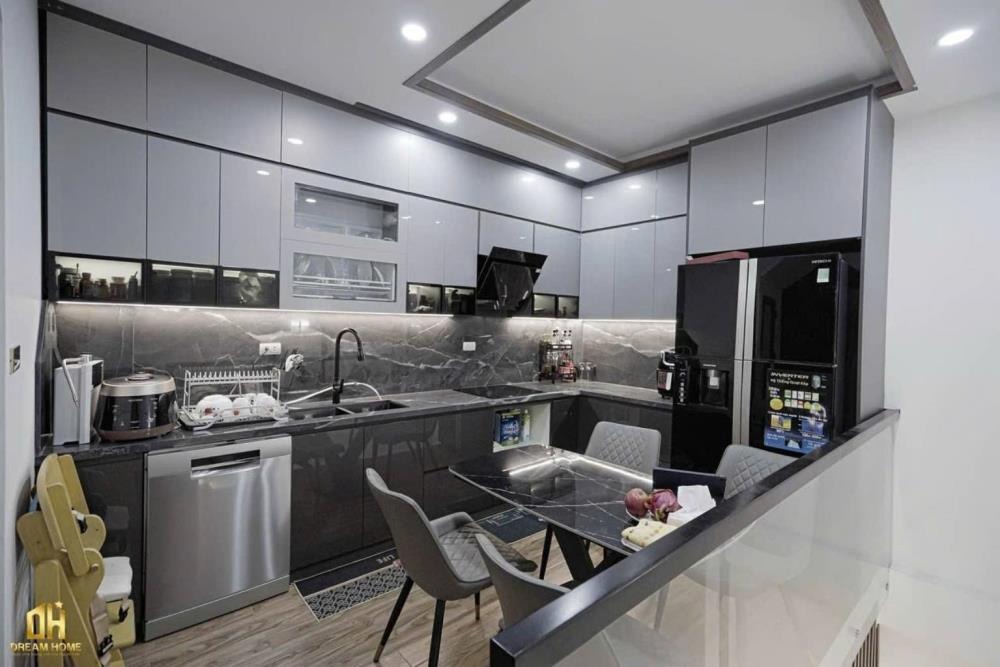 Nhà Phân Lô Nguyễn Chính - 43m2 x 6 Tầng - Mặt Tiền 4m - Kinh Doanh Sầm Uất