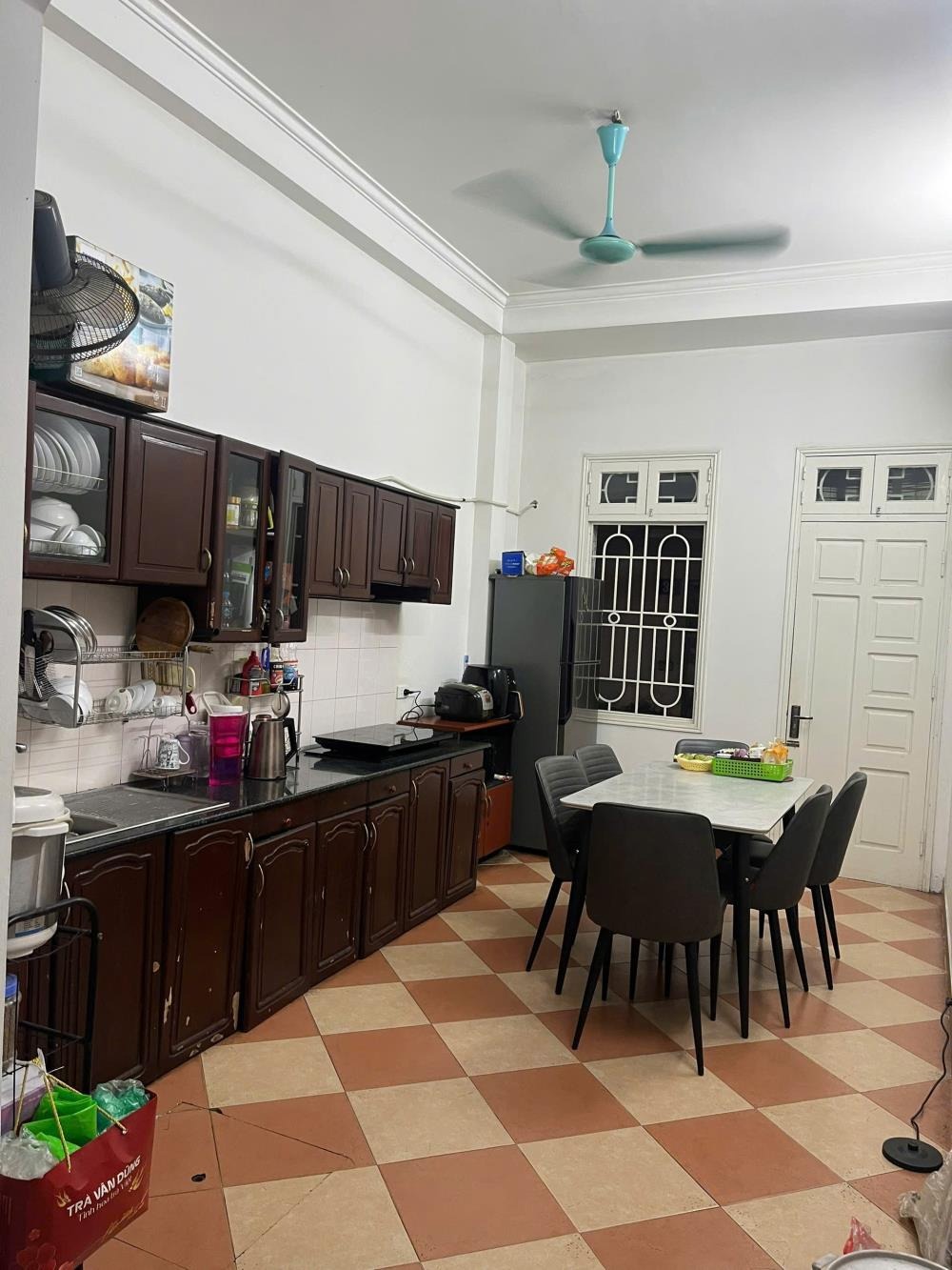 Cho Thuê Nhà Cầu Giấy - 48m2 - 3 Tầng - Ô Tô Đỗ Cửa - 22 Triệu