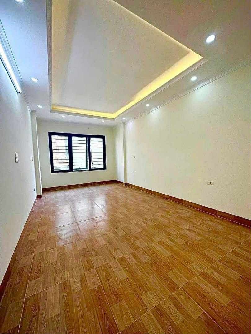 Bán nhà mới 5 tầng Tùng Mậu - Giá 7x tỷ - Pháp lý rõ ràng